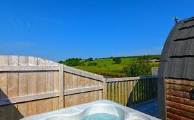 Pond View Pod 2 With Private Hot Tub - Fife - Loch Leven - Lomond Hills